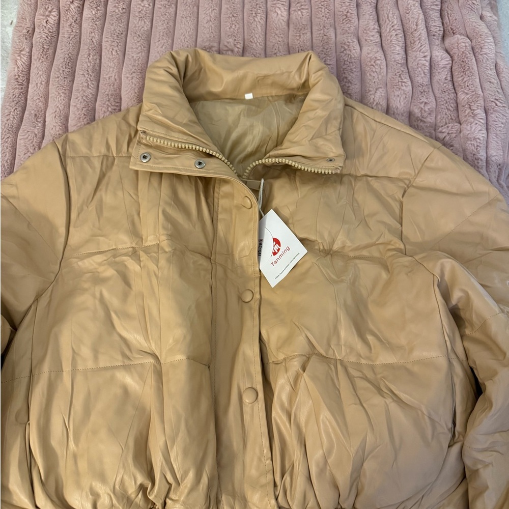 Elegant Beige Puffer Jacket